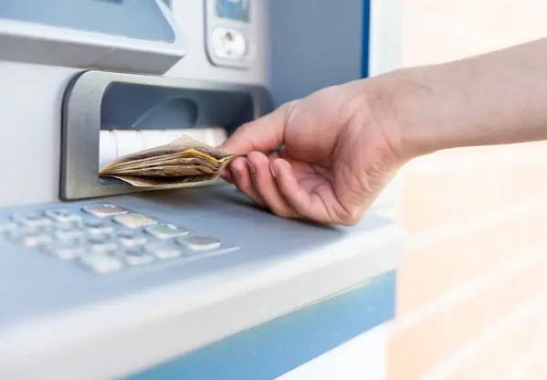 distributeur de billets