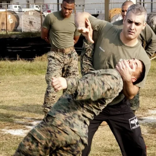 Qu’est-ce que le Krav Maga et pourquoi devrais-je le pratiquer ?